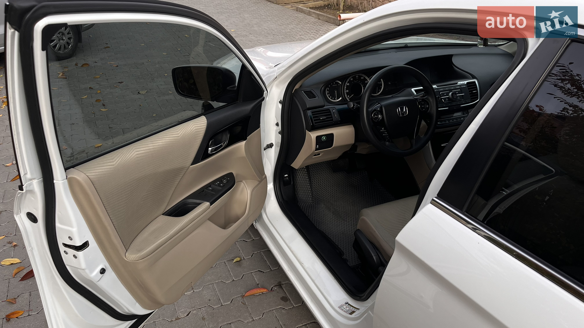 2016 Honda Accord - мініатюра 15