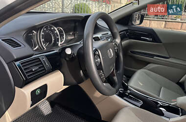 Седан Honda Accord 2016 в Тернополі