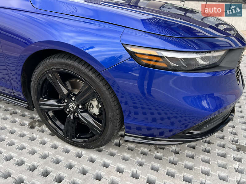 Седан Honda Accord 2023 в Києві