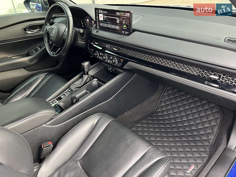 Седан Honda Accord 2023 в Києві