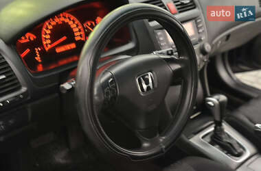 Седан Honda Accord 2004 в Одессе