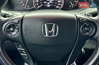 Седан Honda Accord 2014 в Киеве