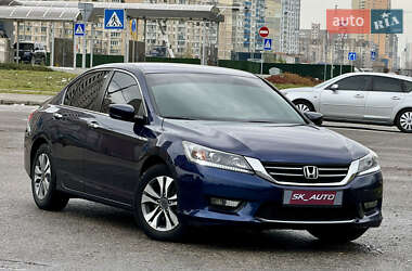 Седан Honda Accord 2014 в Киеве