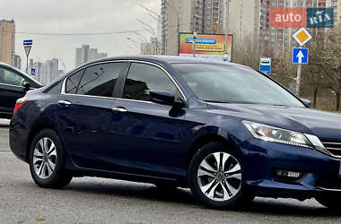 Седан Honda Accord 2014 в Киеве