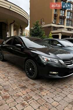 Седан Honda Accord 2014 в Днепре