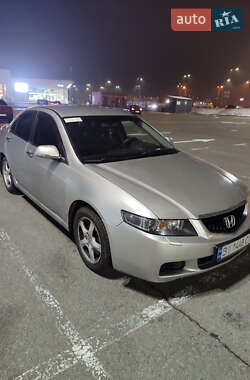 Седан Honda Accord 2004 в Киеве