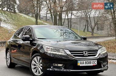 Седан Honda Accord 2013 в Киеве