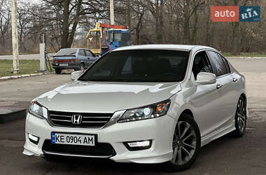 Седан Honda Accord 2013 в Днепре