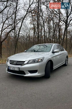 Седан Honda Accord 2012 в Запоріжжі