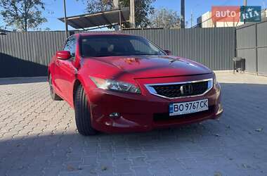 Купе Honda Accord 2010 в 