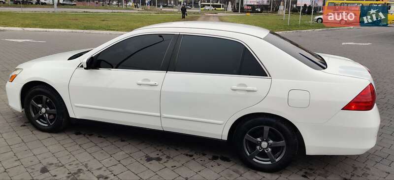 Седан Honda Accord 2006 в Львове