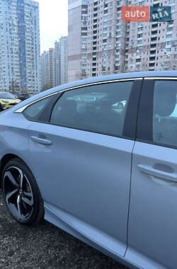 Седан Honda Accord 2022 в 