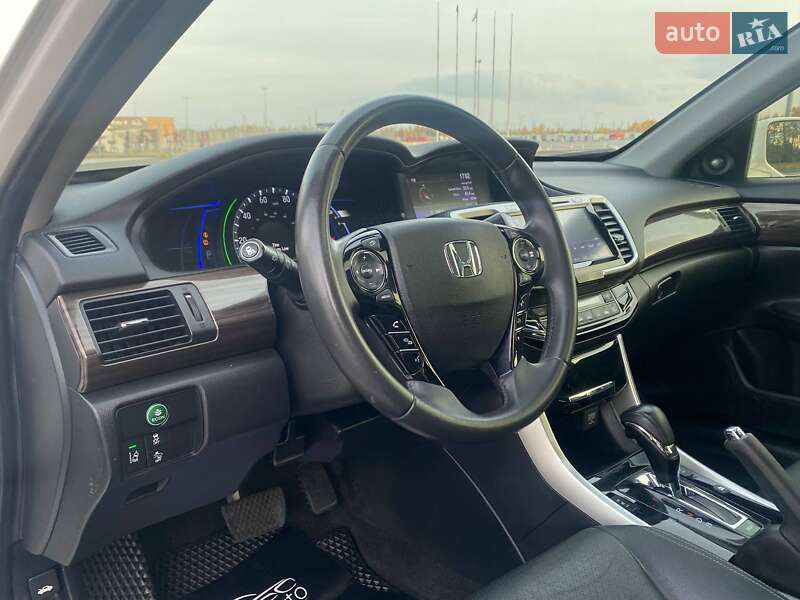 Седан Honda Accord 2017 в Львові