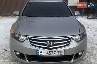 Седан Honda Accord 2009 в Кривом Озере