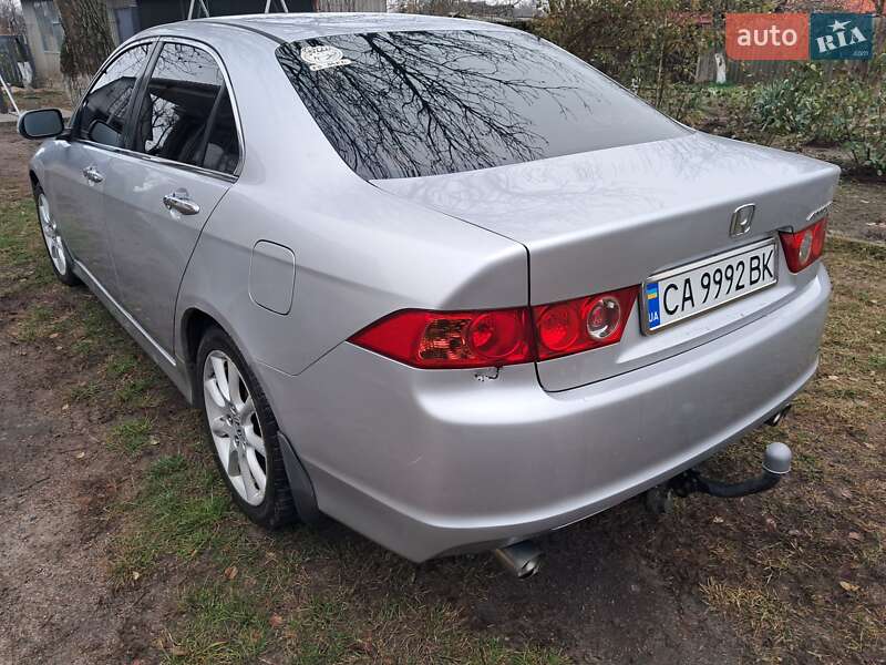 Седан Honda Accord 2006 в Черкассах