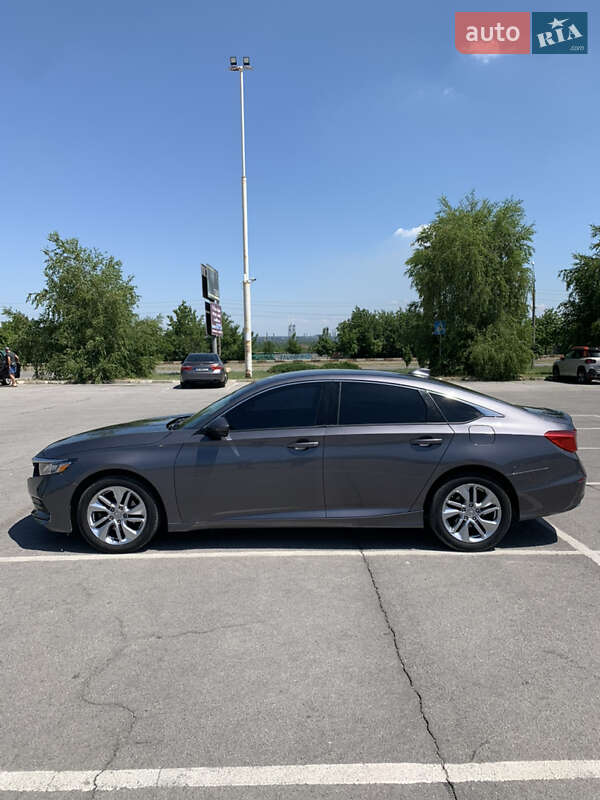 Седан Honda Accord 2018 в Запорожье