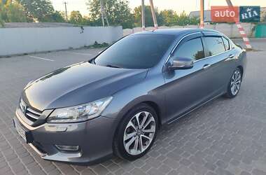 Седан Honda Accord 2013 в Кременчуці