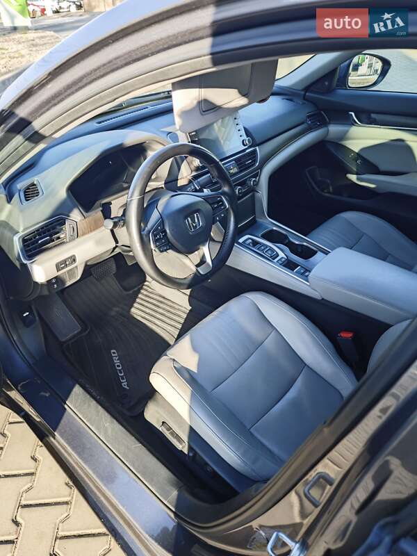 Седан Honda Accord 2017 в Одессе