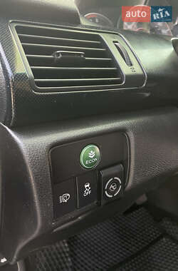 Седан Honda Accord 2013 в 