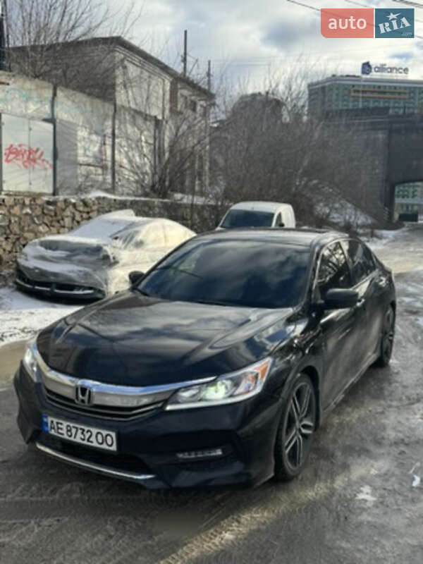 Седан Honda Accord 2017 в Киеве