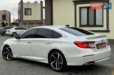 Седан Honda Accord 2022 в Виннице