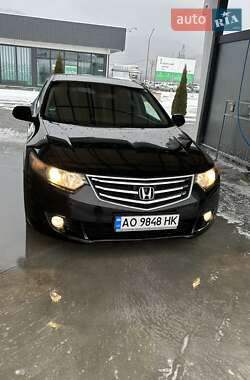 Седан Honda Accord 2011 в Хусте