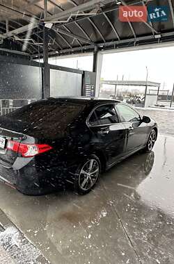 Седан Honda Accord 2011 в Хусте