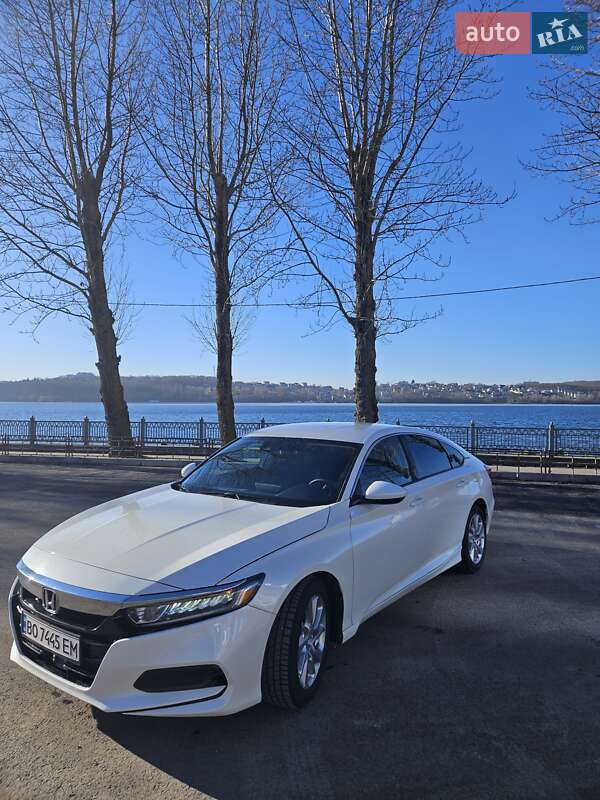 Седан Honda Accord 2019 в Тернополе