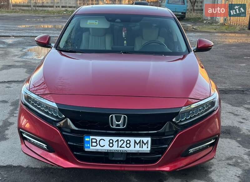 Седан Honda Accord 2018 в Львове