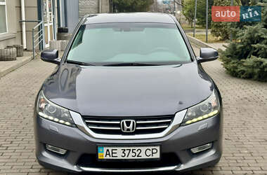 Седан Honda Accord 2013 в Дніпрі