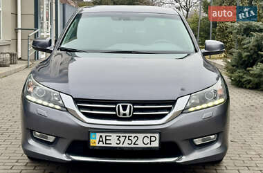 Седан Honda Accord 2013 в Дніпрі