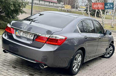 Седан Honda Accord 2013 в Дніпрі