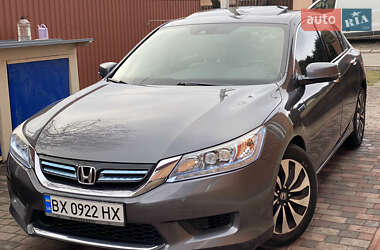 Седан Honda Accord 2015 в Хмельницькому