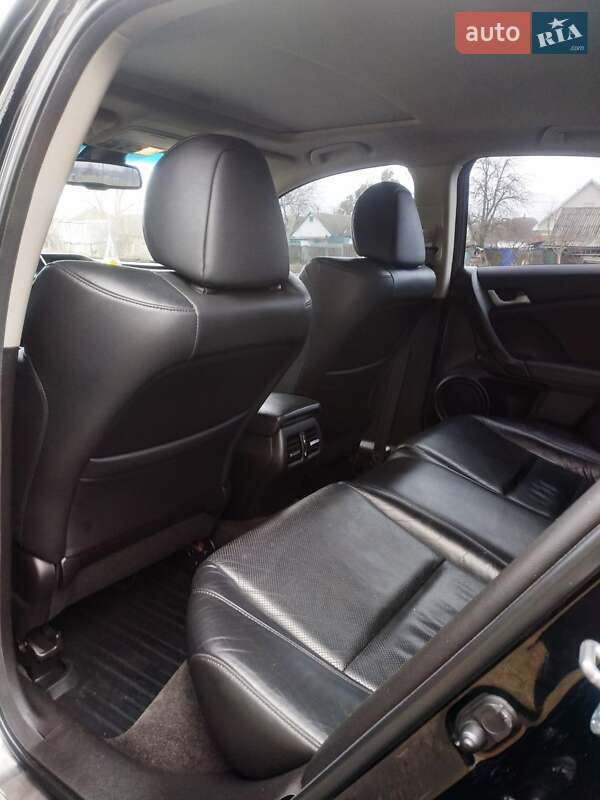 Седан Honda Accord 2010 в Варве