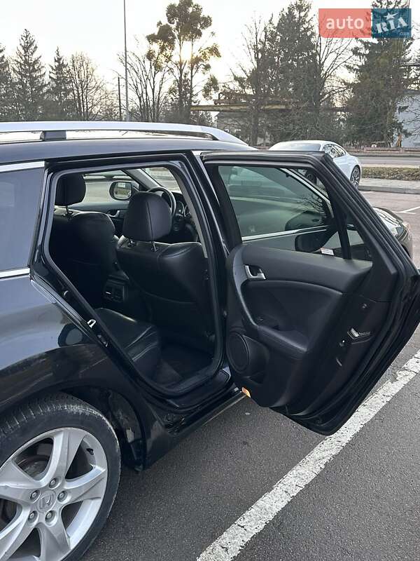Универсал Honda Accord 2010 в Ровно