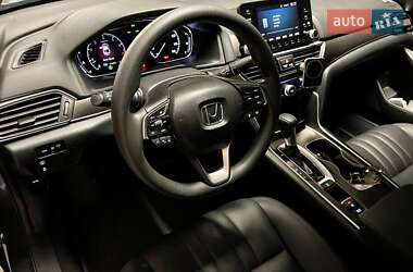 Седан Honda Accord 2018 в 