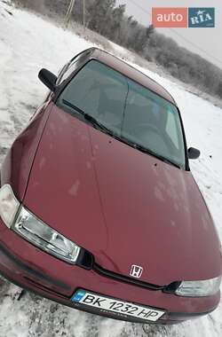 Седан Honda Accord 1993 в 