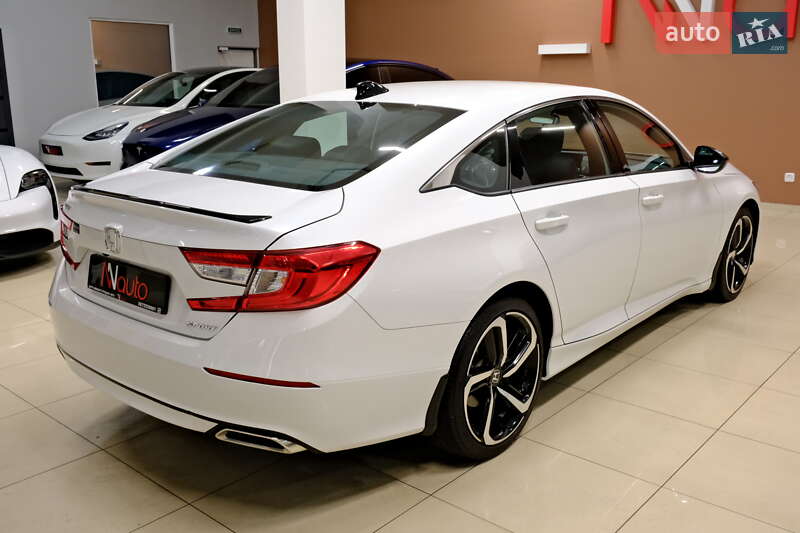 Седан Honda Accord 2023 в Одессе
