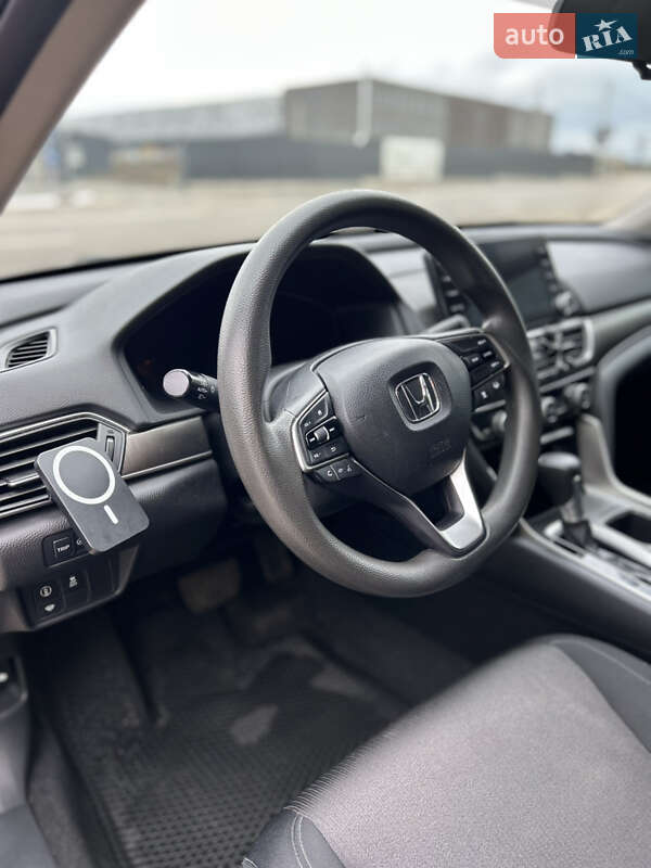 Седан Honda Accord 2018 в Софіївській Борщагівці