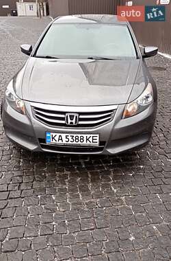 Седан Honda Accord 2012 в Киеве