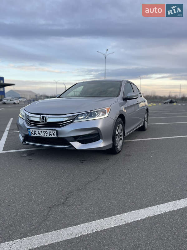 Седан Honda Accord 2016 в Киеве фото 2 Седан Honda Accord 2016 в Киеве