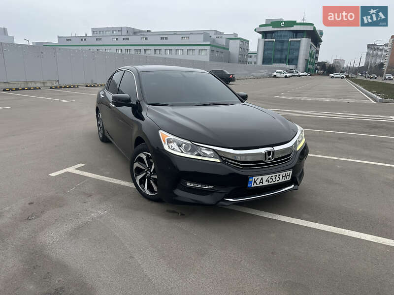 Седан Honda Accord 2017 в Киеве