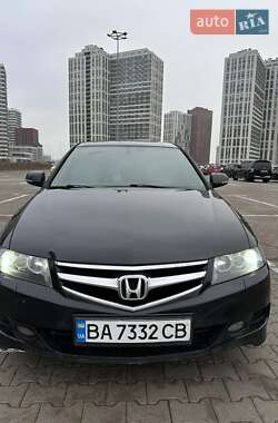 Седан Honda Accord 2006 в Киеве