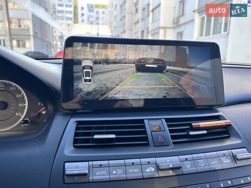 Купе Honda Accord 2012 в 