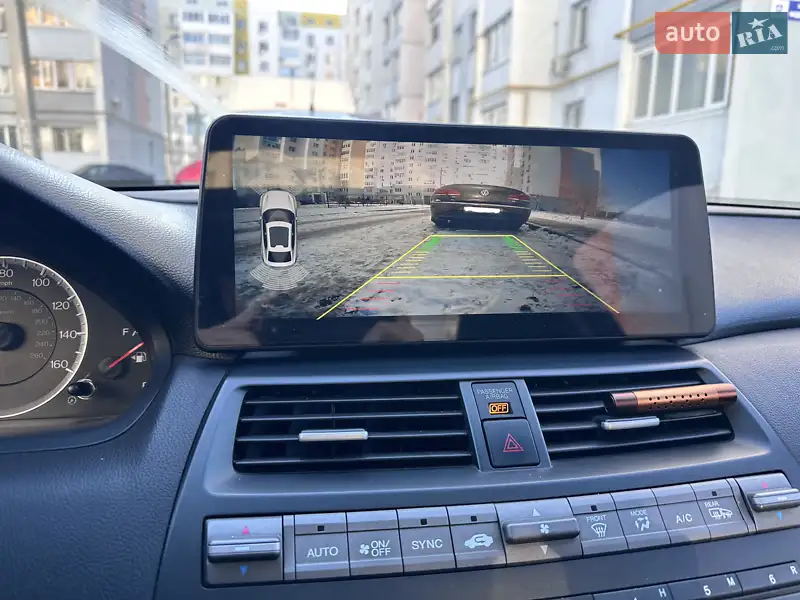 Купе Honda Accord 2012 в 