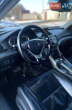 Седан Honda Accord 2010 в Чернигове