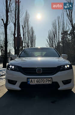 Седан Honda Accord 2013 в Киеве