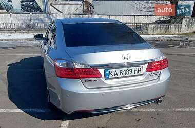 Седан Honda Accord 2013 в Києві