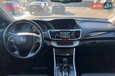 Седан Honda Accord 2013 в Киеве