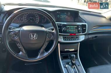 Седан Honda Accord 2013 в Киеве